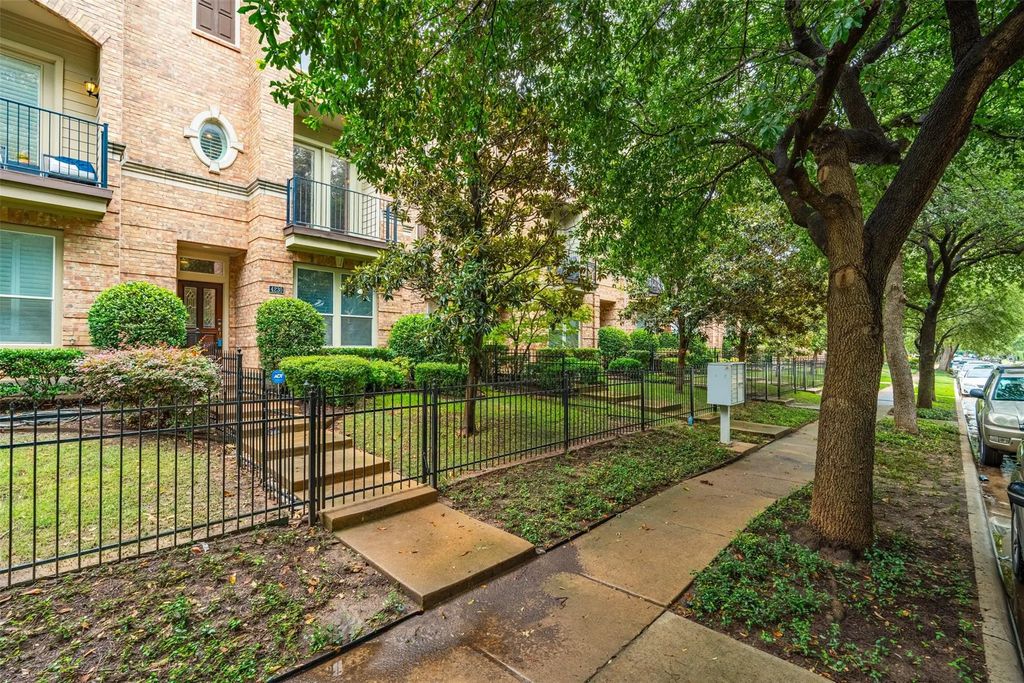4230 Holland Avenue, Dallas