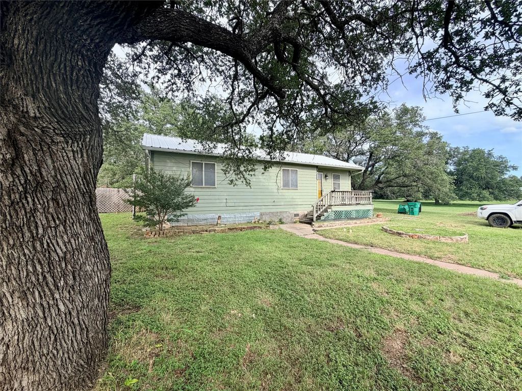1902 Cline Street, Goldthwaite