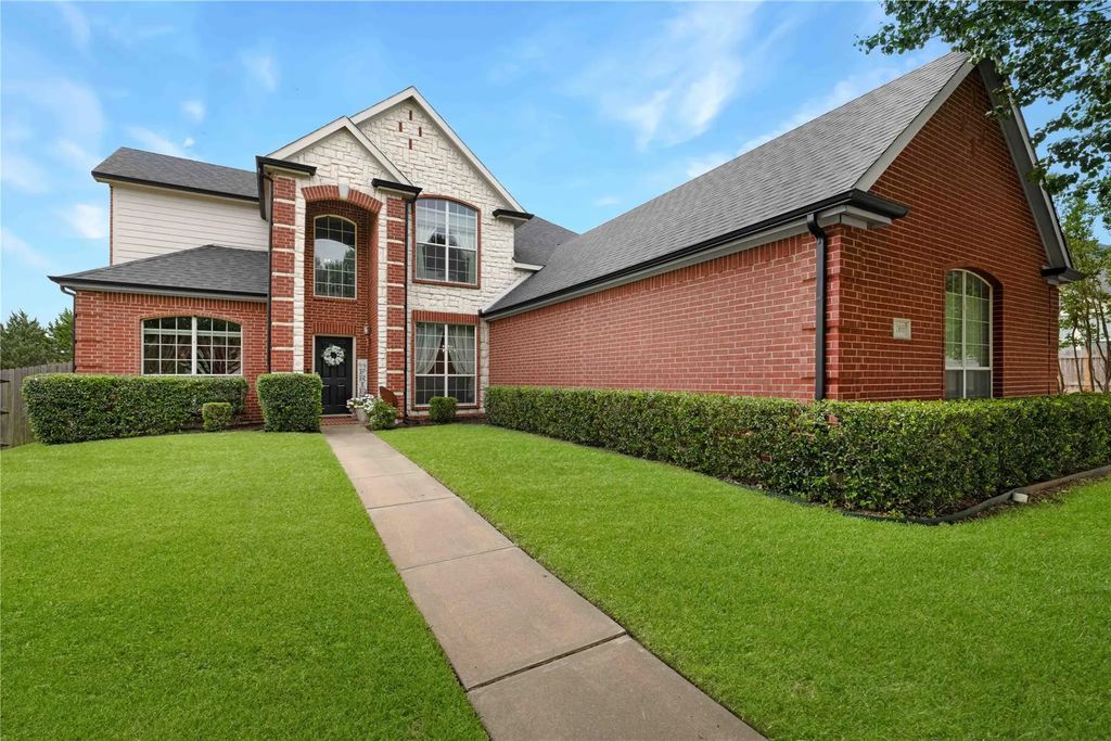 1200 Dover Heights Trail, Mansfield