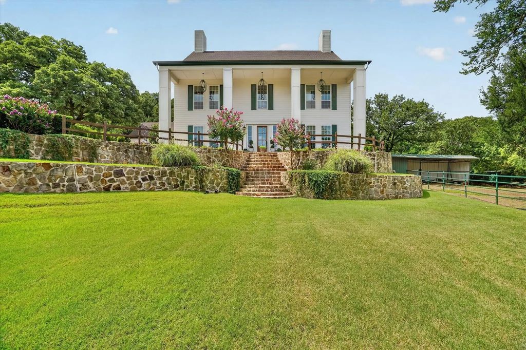 3438 Indian Trail, Arlington
