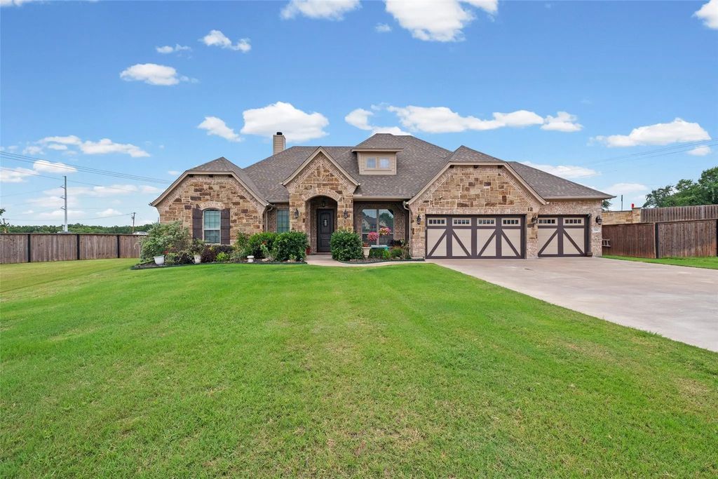 104 Lagrange Court, Weatherford