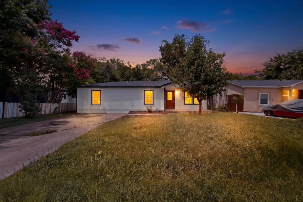 11303 Iris Drive, Balch Springs