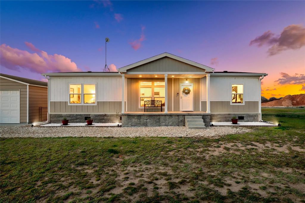 292 Rio Rim, Gholson