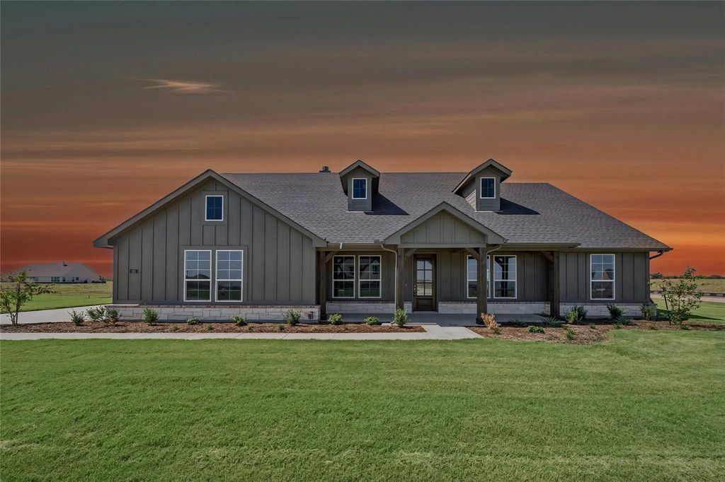 181 Sunny Side Road, Valley View