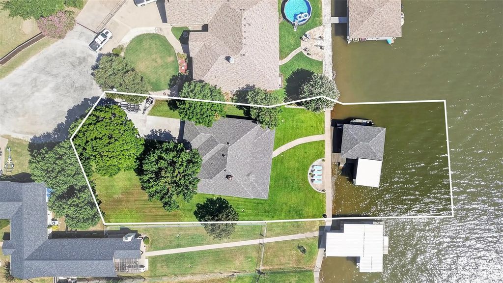 1803 Chisec Court, Granbury