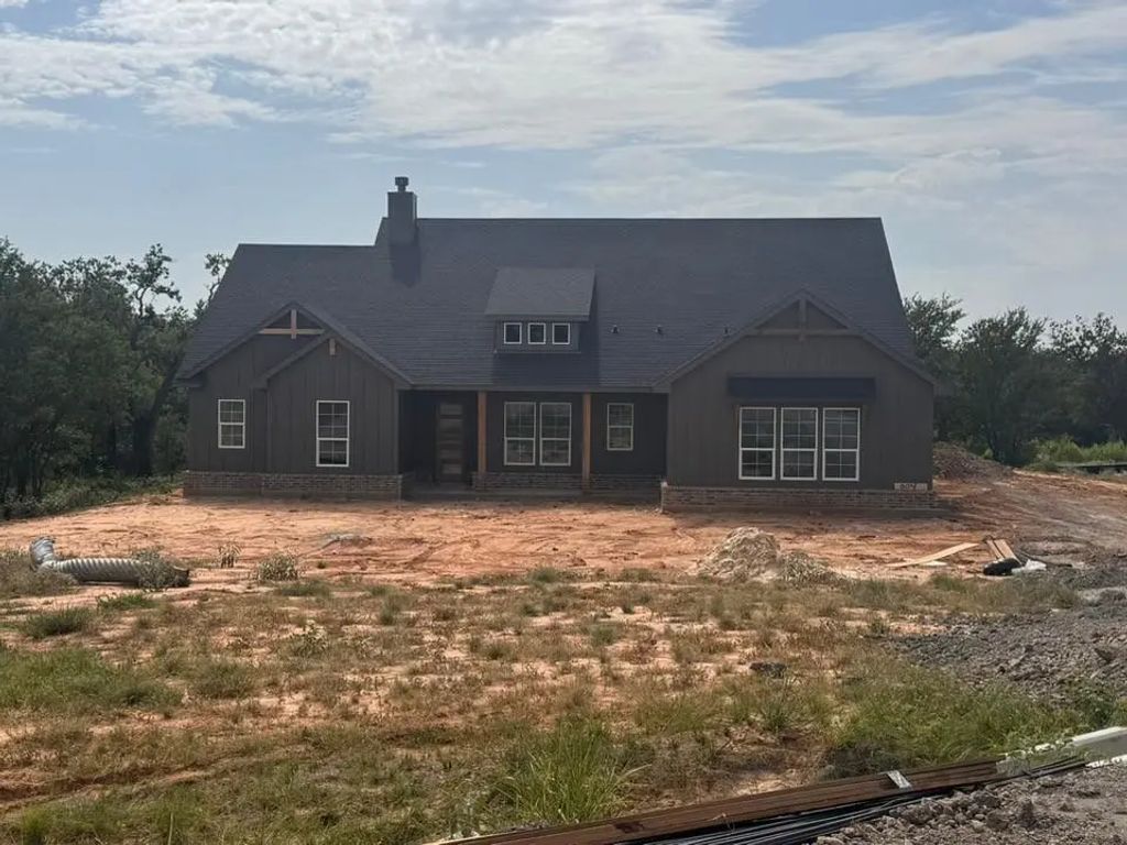 804 Zachary Michael Court, Springtown