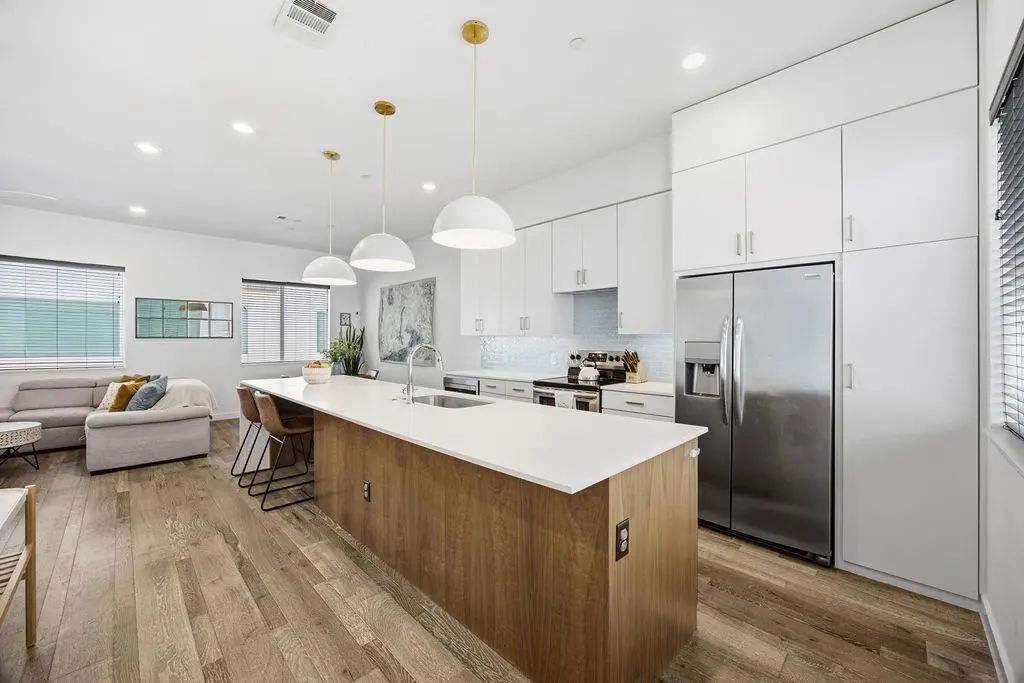 5018 Bryan Street 203, Dallas