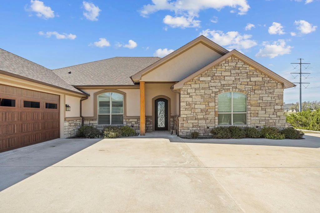 225 Plum Circle, Killeen