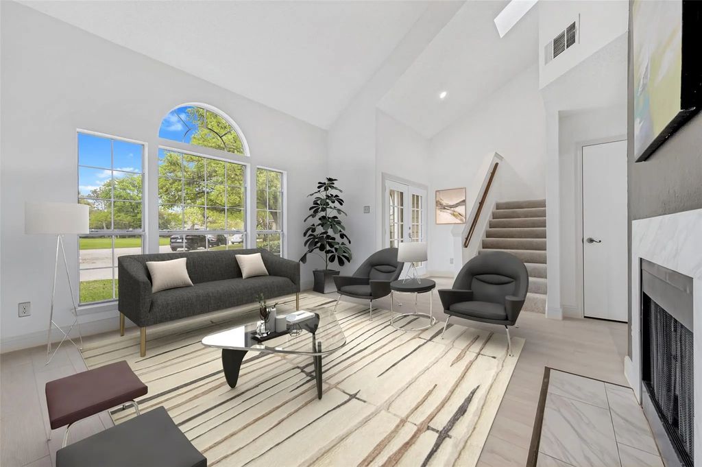 815 Ventura Park, Irving