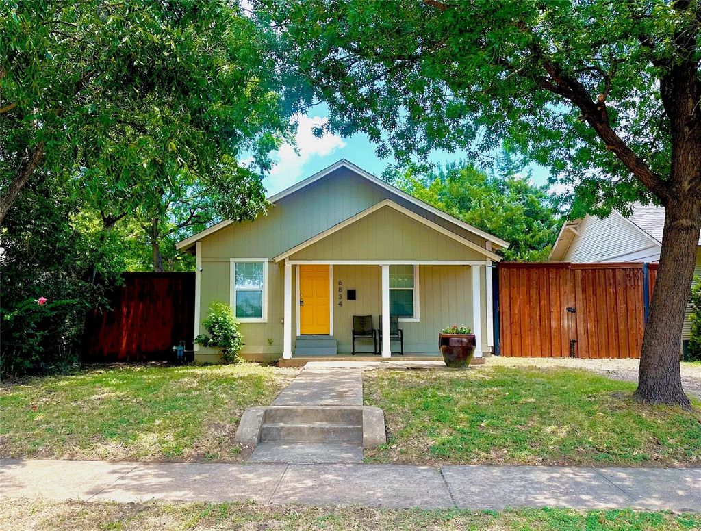 6834 Victoria Avenue, Dallas