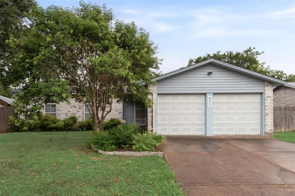 902 Dawnview Street, Arlington