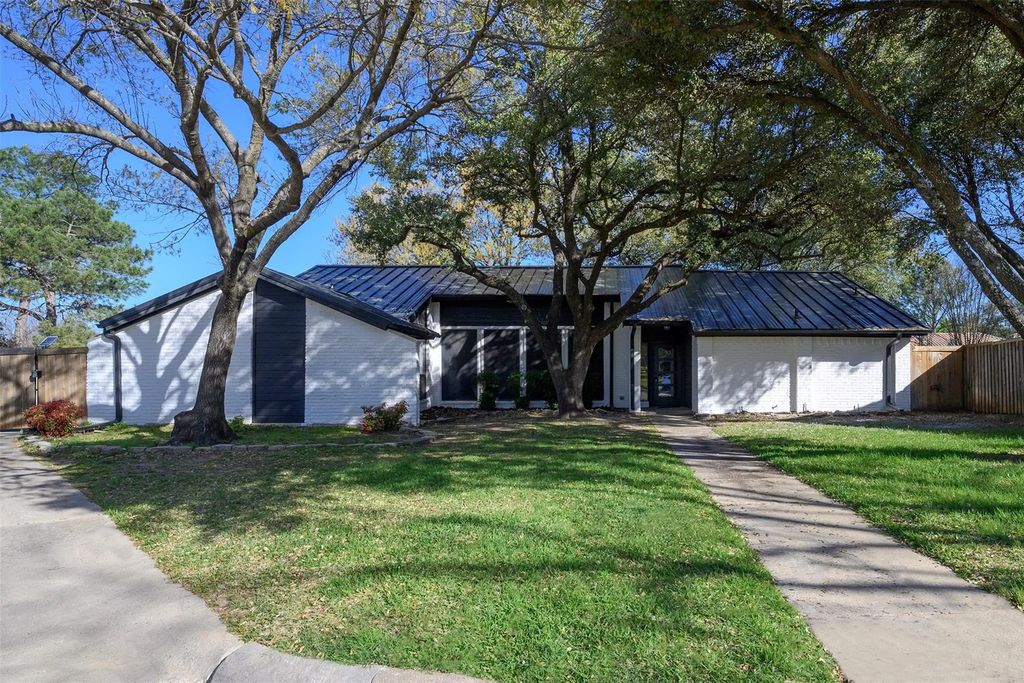 1035 Wilshire Drive, Trophy Club