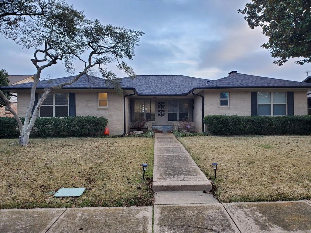 7422-7424 Walling Lane, Dallas