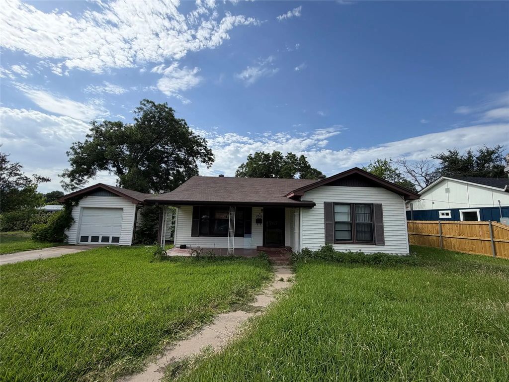 2516 Briarwood Lane, Bellmead