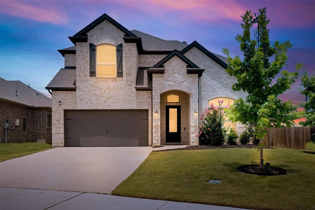 523 William Court, Arlington