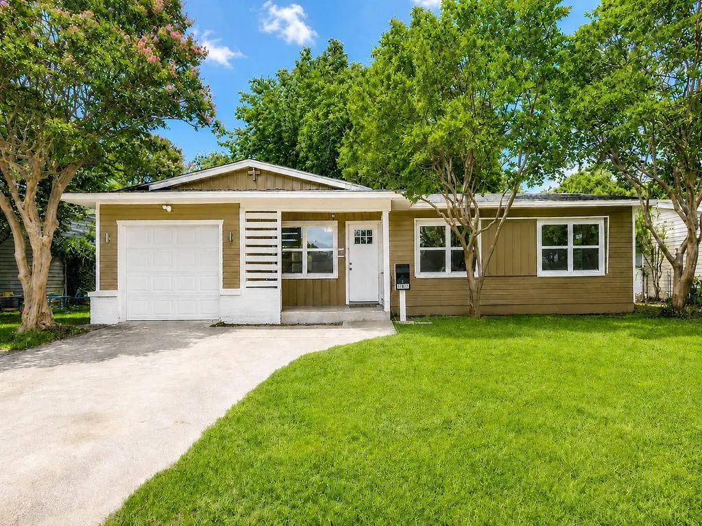 11817 Fernald Avenue, Dallas