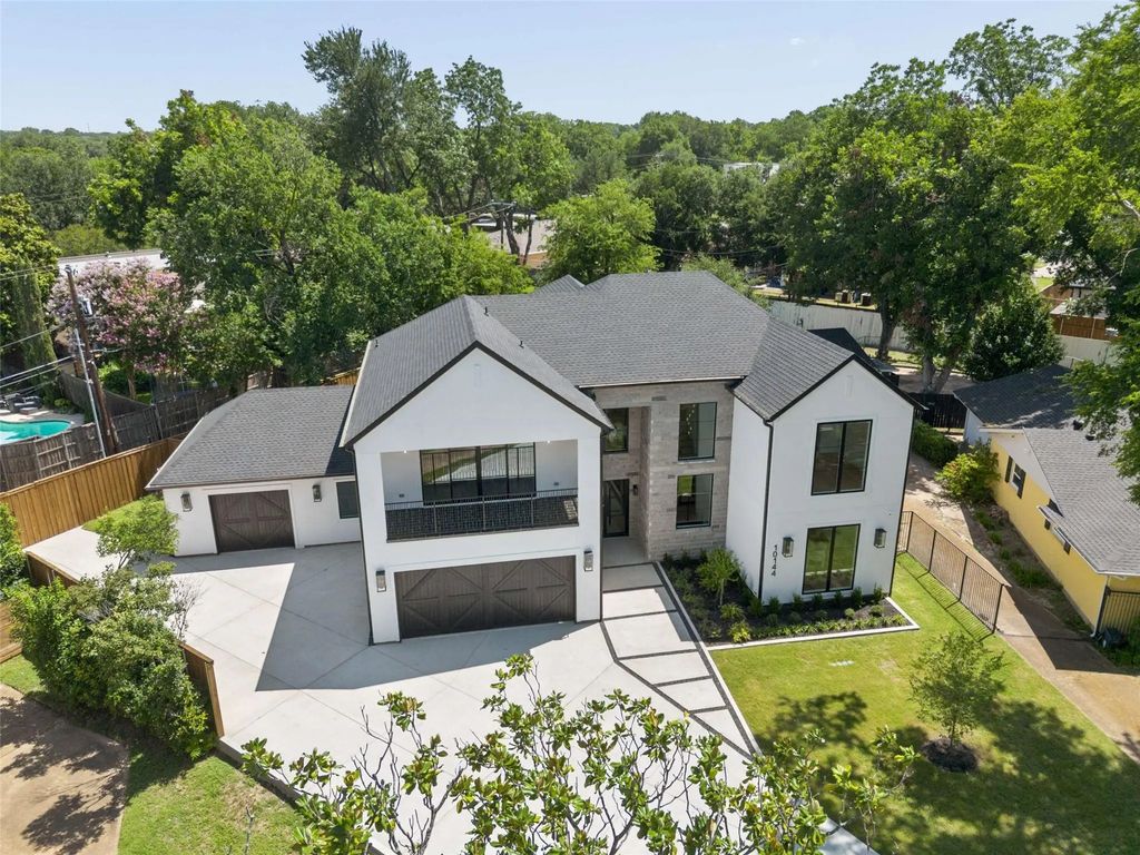 10144 Rockmoor Court, Dallas