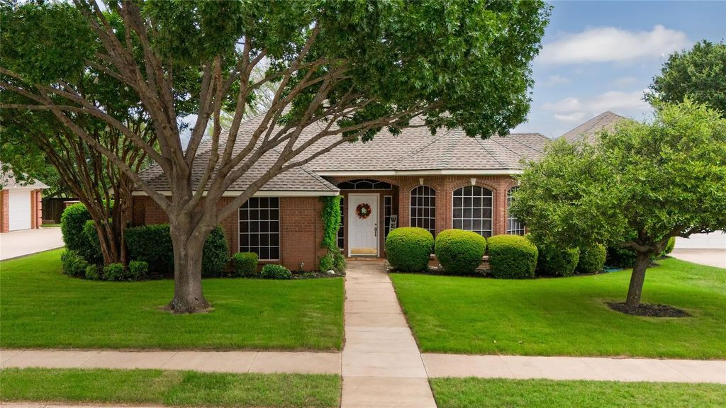 5005 Shadowood Road, Colleyville