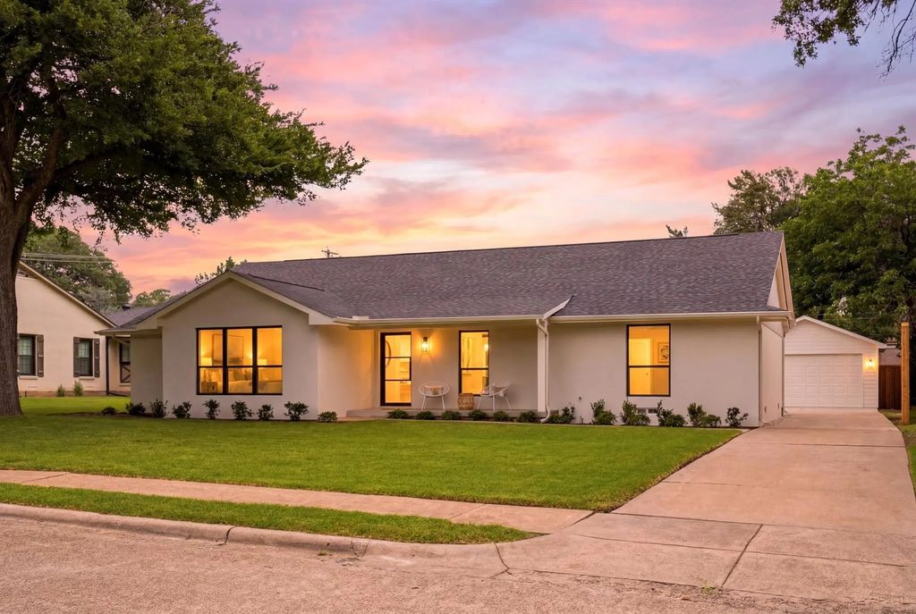 6317 E University Boulevard, Dallas