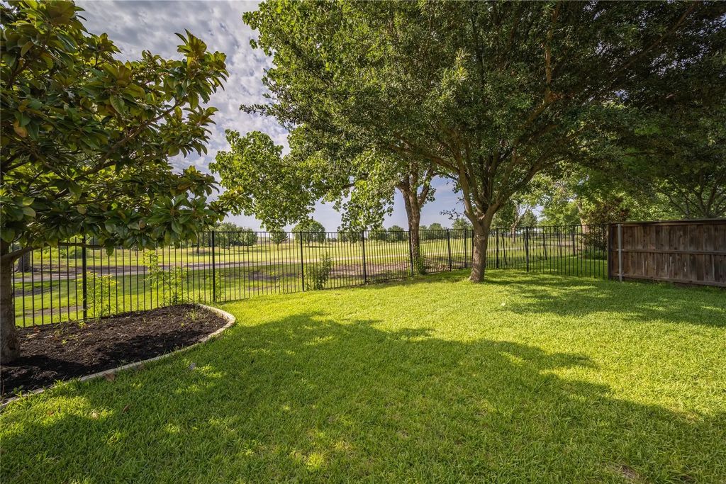 9601 Links Fairway Drive, Rowlett