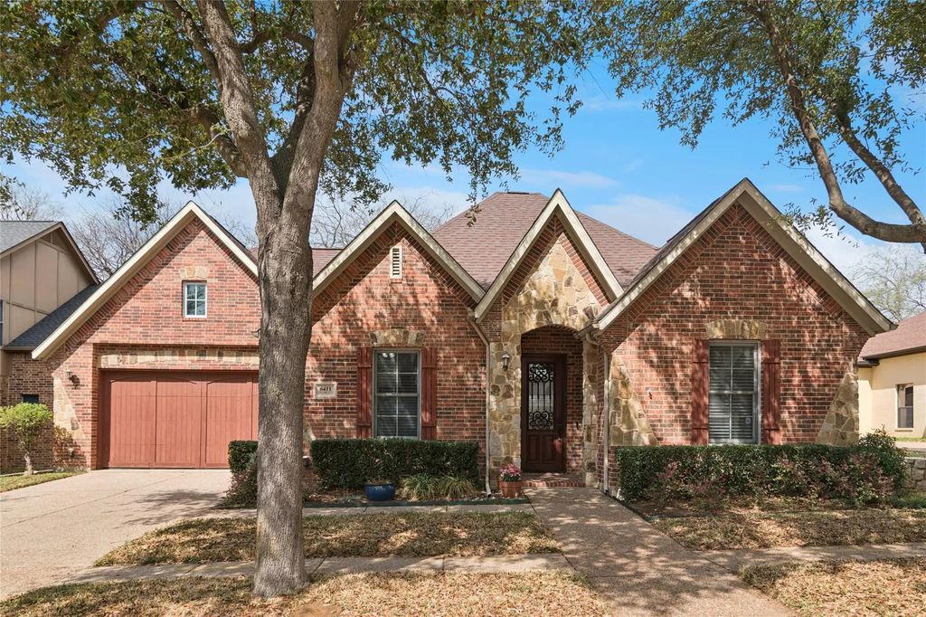 6411 Tuscany Park Drive, Arlington