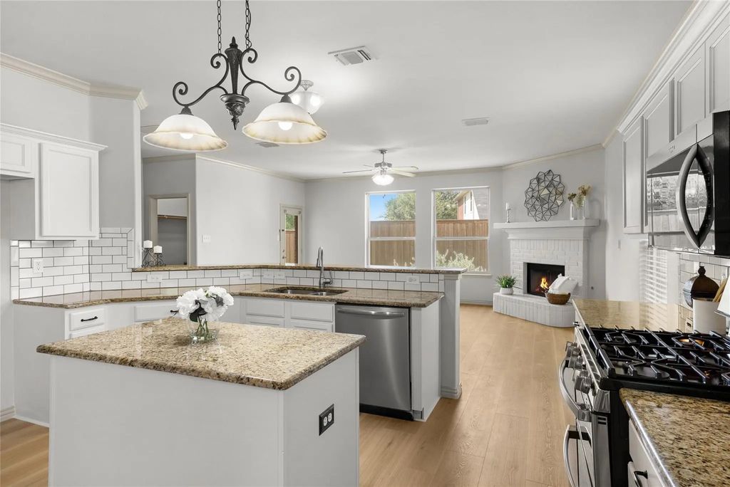 2845 Appaloosa Court, Little Elm