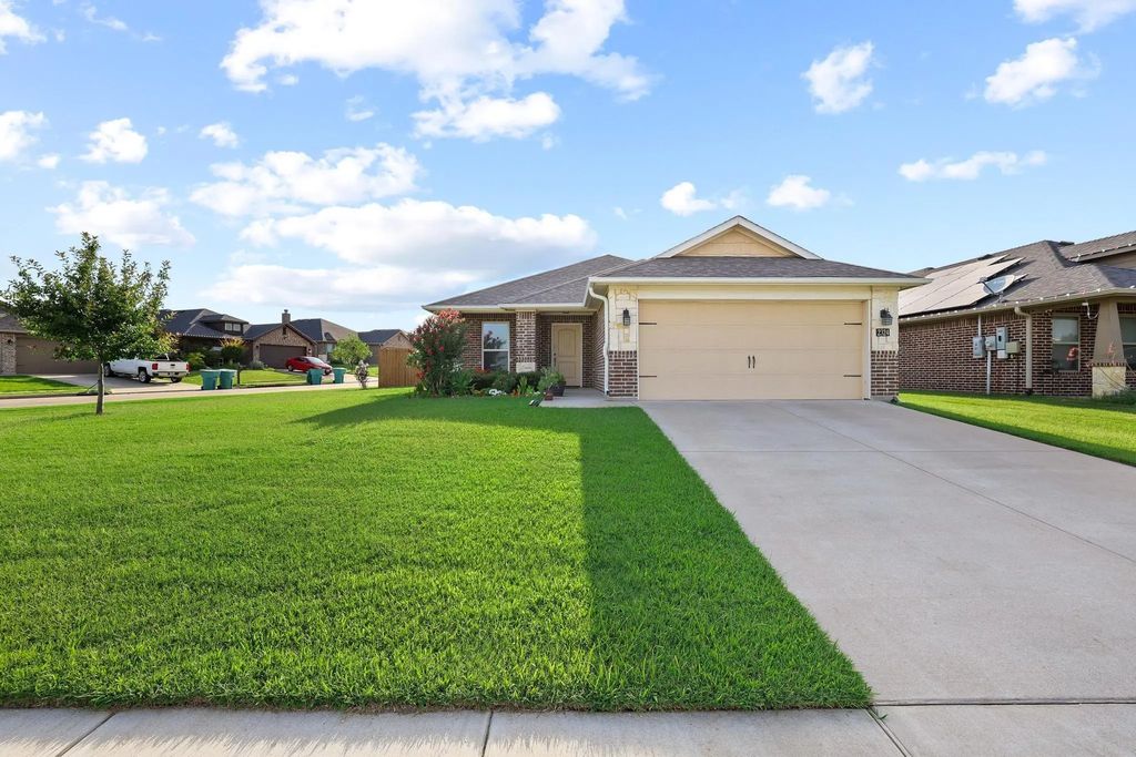 2324 Southridge Lane, Sherman