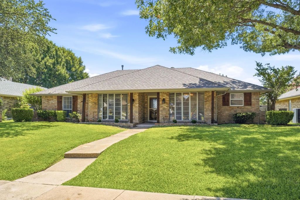 1920 Westminster Drive, Carrollton
