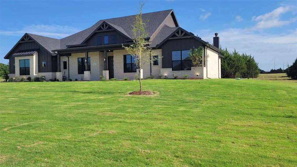 6821 Southrock Drive, Midlothian