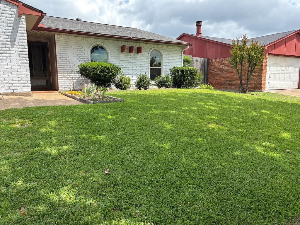 10207 Sweet Gum Street, Dallas