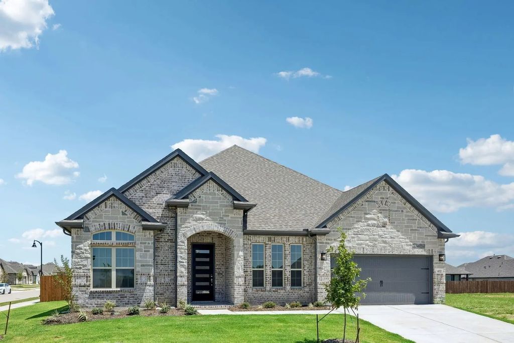 432 Wabash Drive, Waxahachie