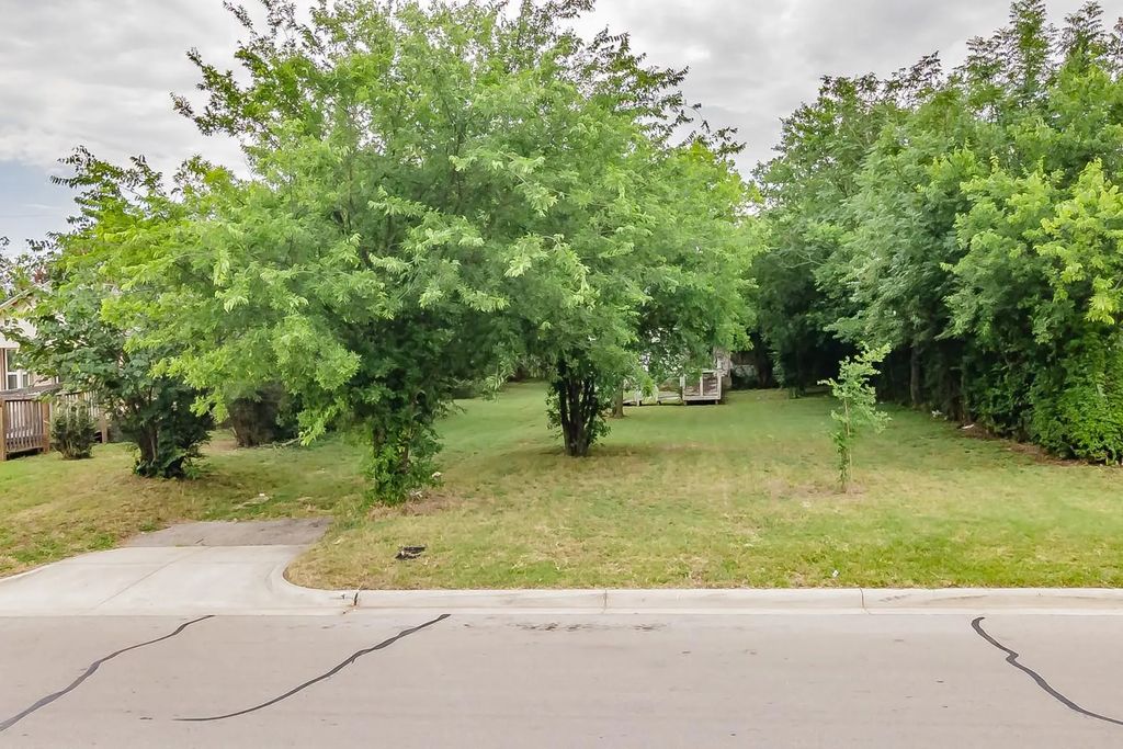 5321 Houghton Avenue, Fort Worth