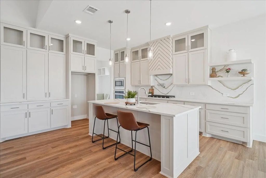 340 Slimp Bluff, Azle