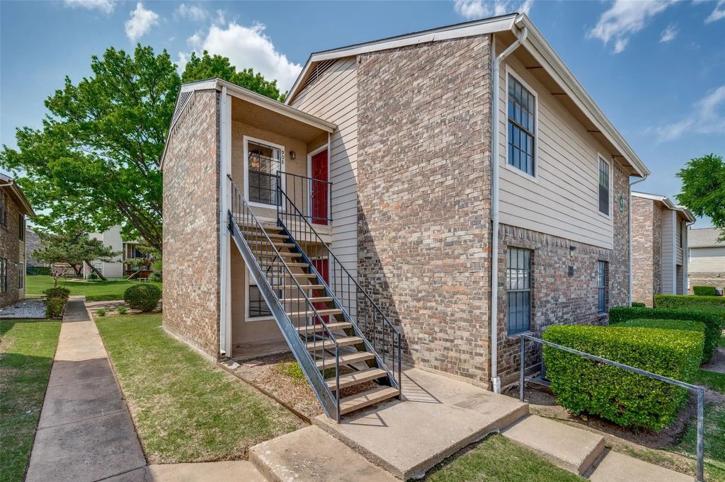 4748 Old Bent Tree Lane 908, Dallas