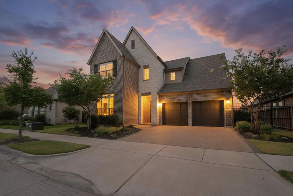 4308 Cobalt Bloom Court, Arlington