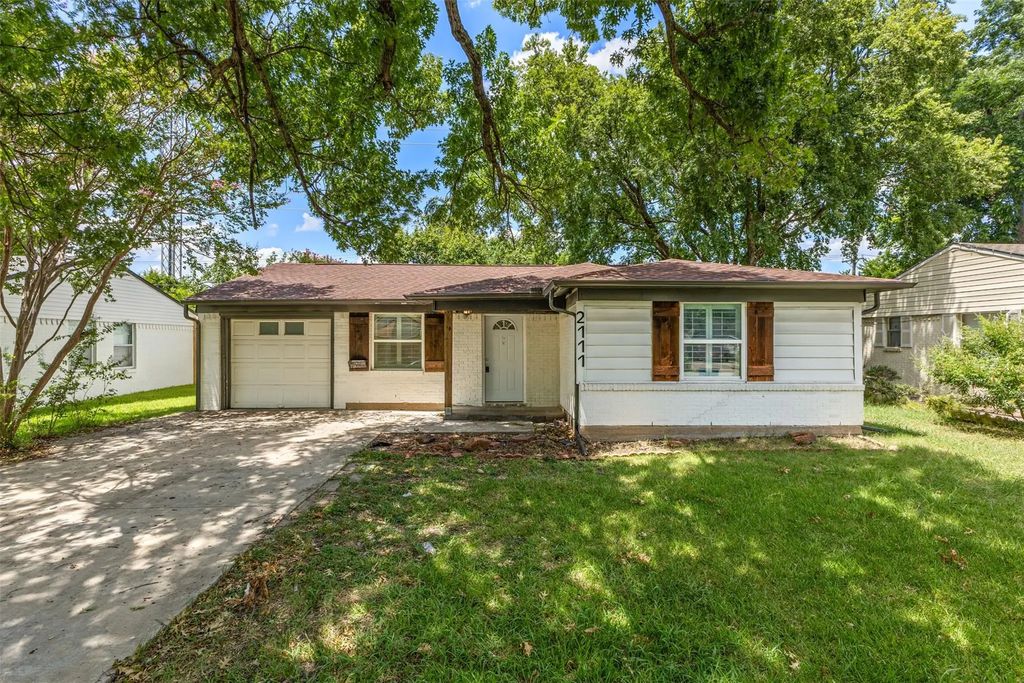 2111 El Capitan Drive, Dallas