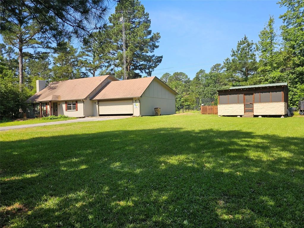 411 Green Meadow Trail, Holly Lake Ranch