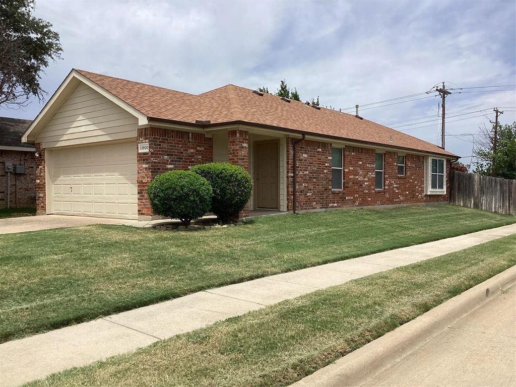 11900 Porcupine Drive, Fort Worth