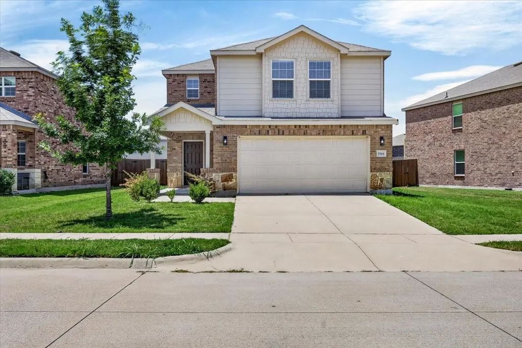 1544 Vega Drive, Forney
