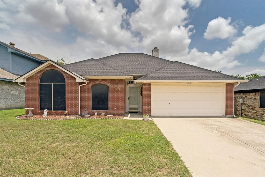 10212 Maria Drive, Fort Worth