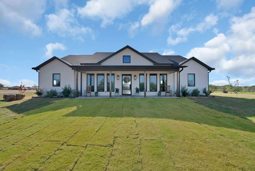 9855 S Us Highway 377, Dublin