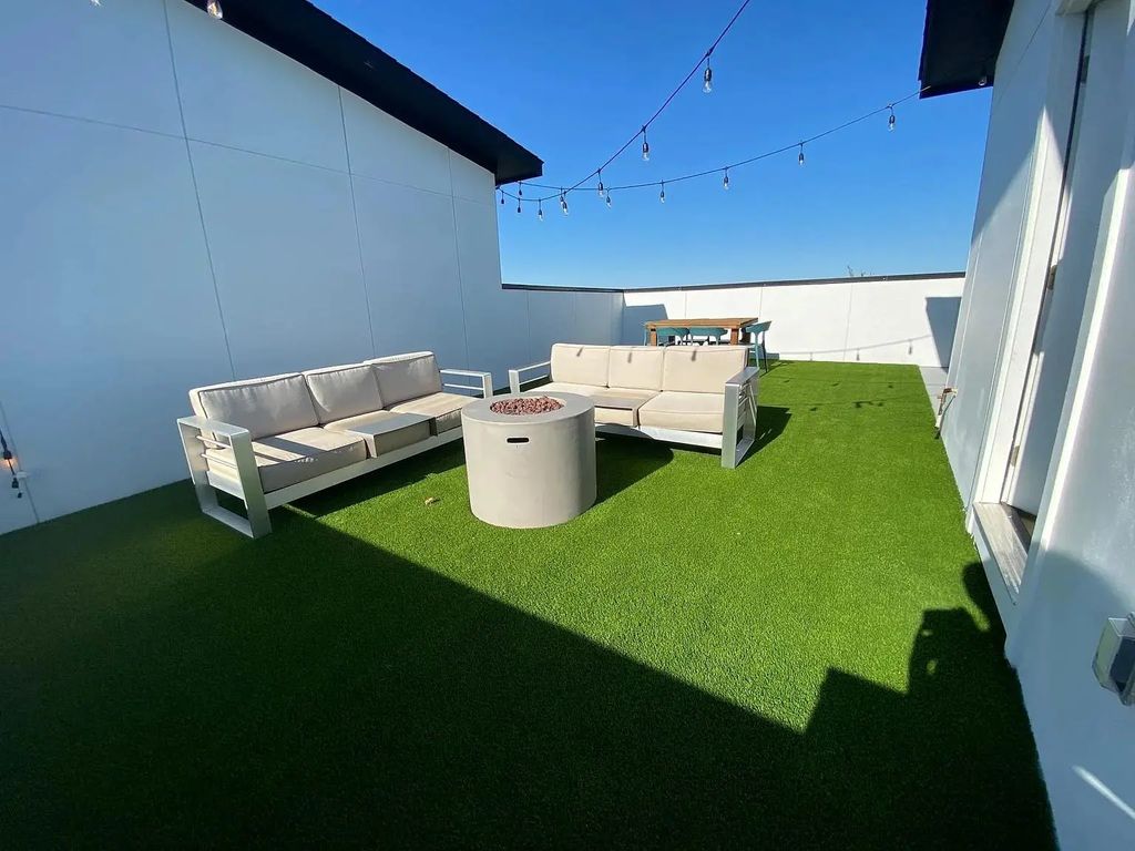 4223 Delano Place 103, Dallas