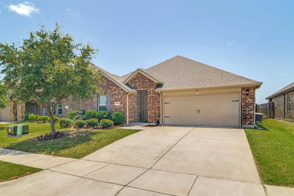 2085 Leona Street, Forney