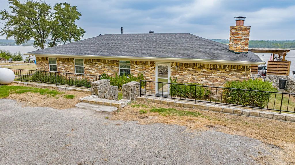 1721 Anaconda Trail, Granbury