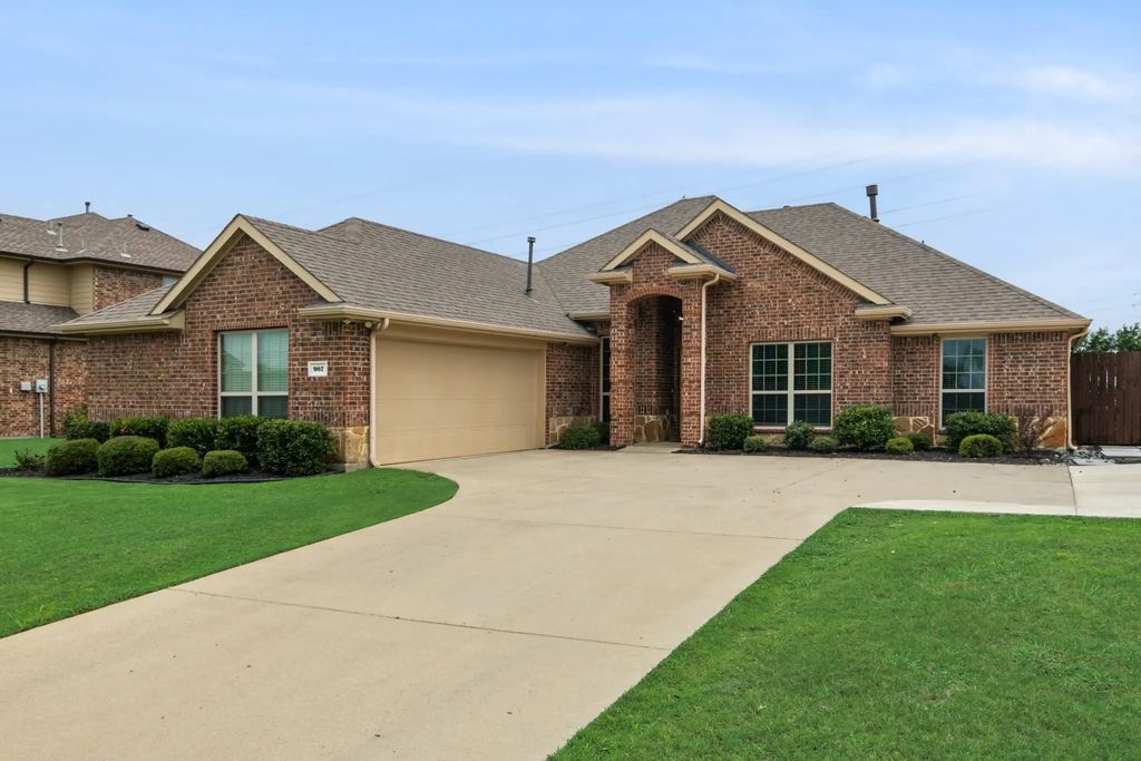 907 Hidden Creek Drive, Royse City