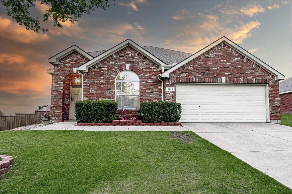 2819 Arabian Lane, Celina