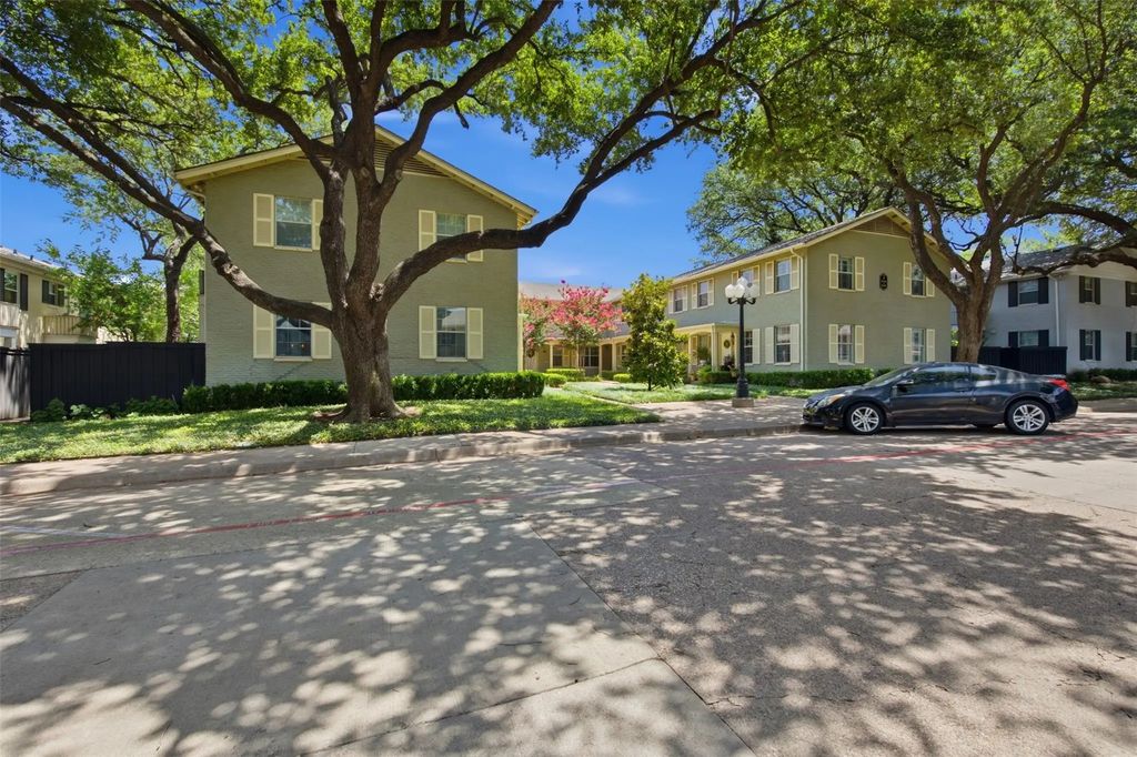 4734a Bradford Drive, Dallas