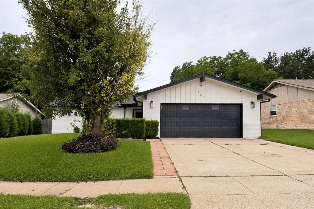 708 Glen Rock Place, Arlington