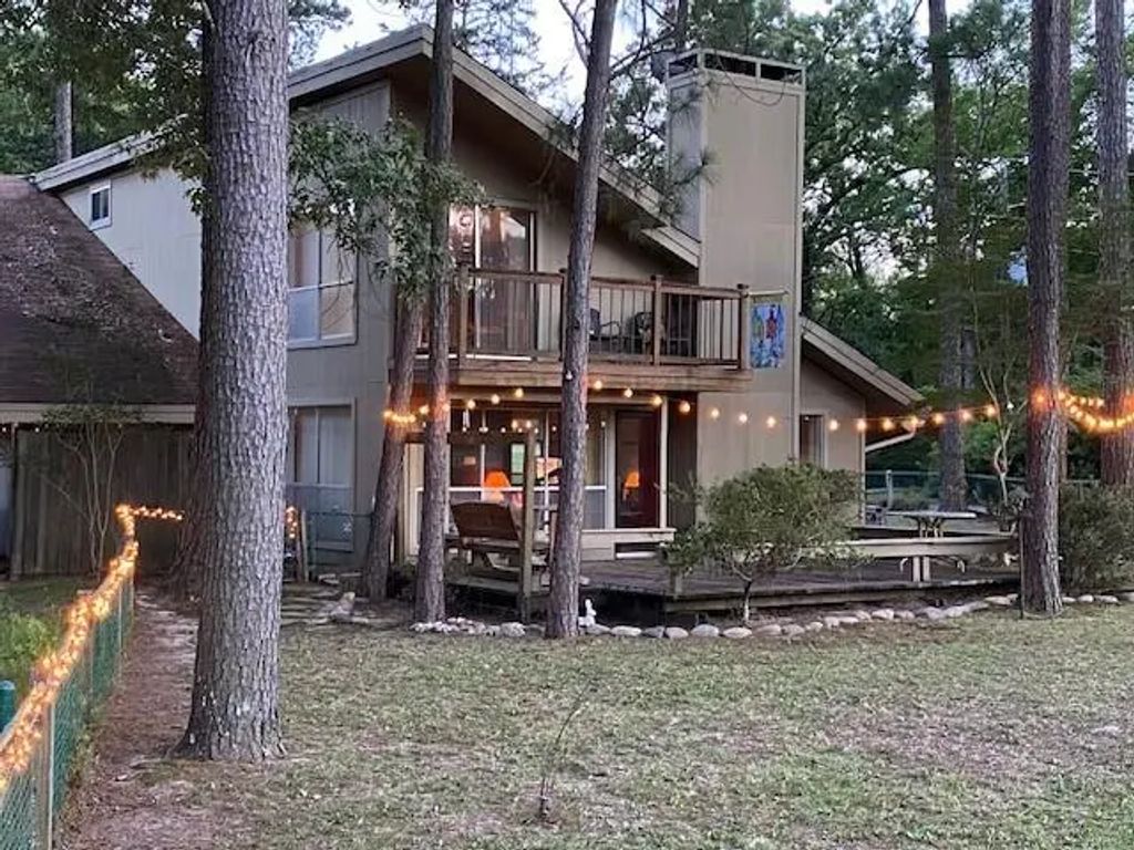 631 Holly Trail East 101, Holly Lake Ranch