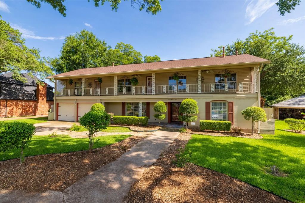 3809 Diamond Loch W, North Richland Hills
